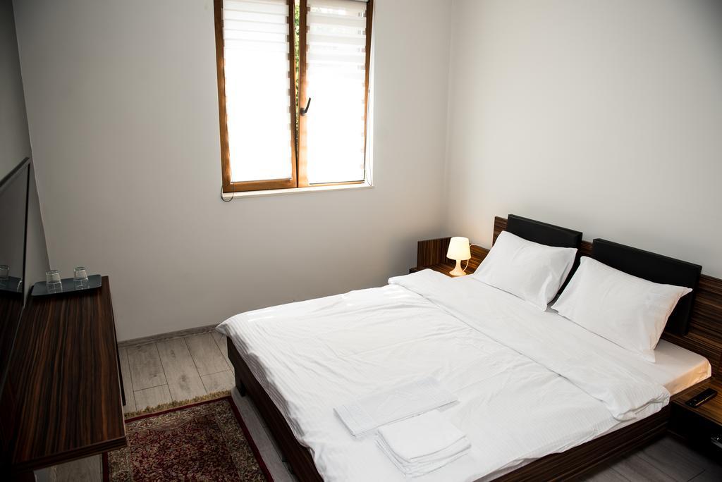 Luxe Stay Târgu-Mureş الغرفة الصورة
